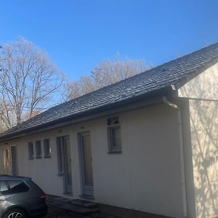Au Bout Du Monde Villa Hastiere-par-dela Exterior foto